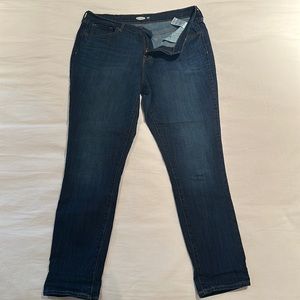 Old Navy Curvy Skinny Size 12